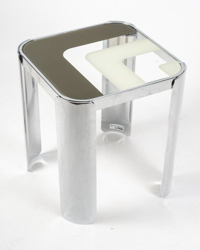 Table d'appoin t par Danielle QUARANTE