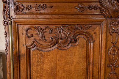 Normandy cabinet in oak from the Mont Saint Michel bay