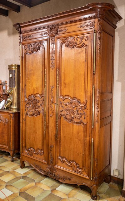 Normandy cabinet in oak from the Mont Saint Michel bay