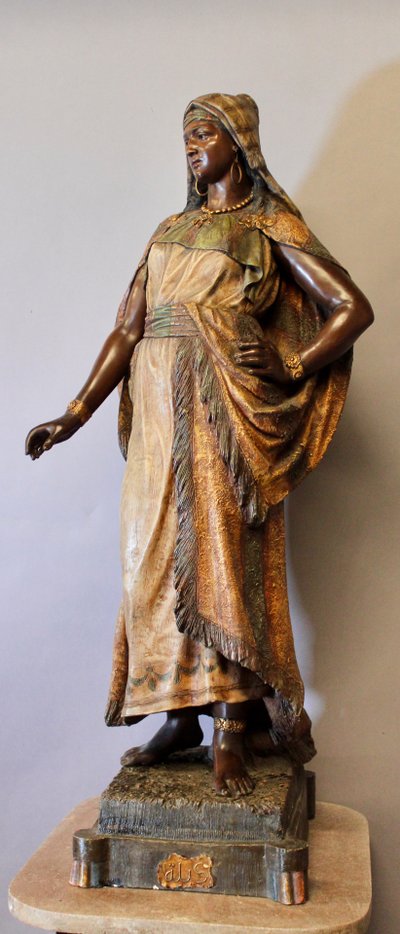 Terracotta policroma raffigurante ALBA secondo Friedrich GOLDSCHEIDER (1845-1897)