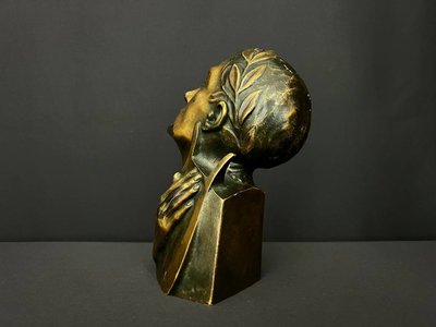 Busto in bronzo patinato firmato M. Le Verrier - Art Déco