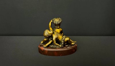 Statuetta in bronzo - Putti che giocano