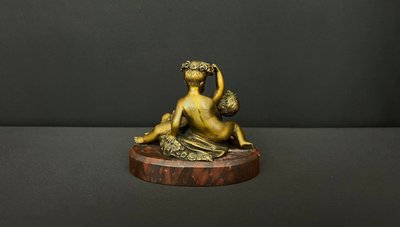Statuetta in bronzo - Putti che giocano