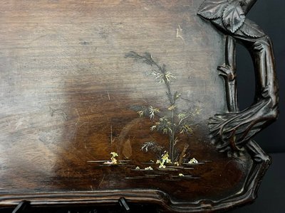 Service à thé chinois ancien en coco et argent, avec plateau en bois sculpté