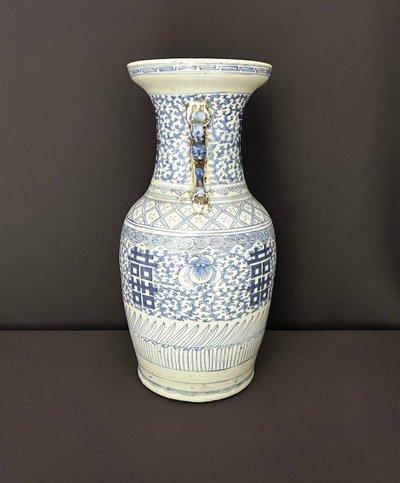 Large Chinese vase in blue and white porcelain - 20th century
