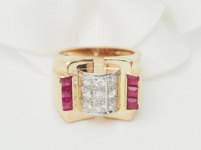 Anello Tank in oro rosa, rubini e diamanti