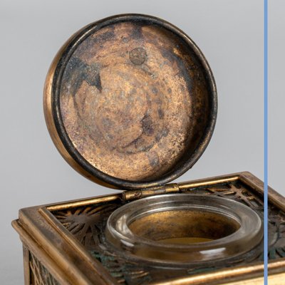Tiffany Studios, encrier en opaline et laiton doré, XXe