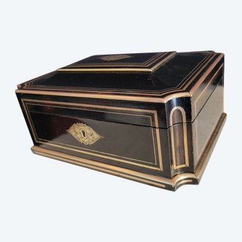 TAHAN Jewelry box upholstered in purple silk.  Boulle marquetry - Napoleon 3