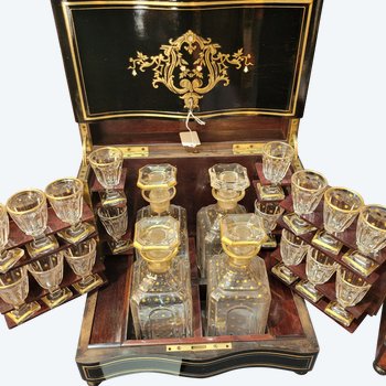 Cave à liqueur Napoleon 3 complète 16 verres et 4 carafes Crital doré Marqueterie Boulle