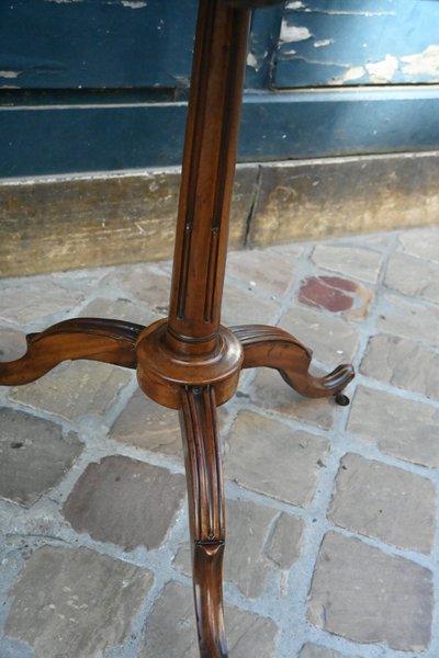 Tavolo con piedistallo in mogano con timbro Canabas fine XVIII secolo