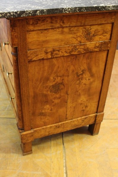 Commode Empire en loupe de frêne XIX