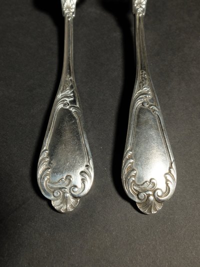 Suite de 12 couverts en argent massif par Henri Soufflot 