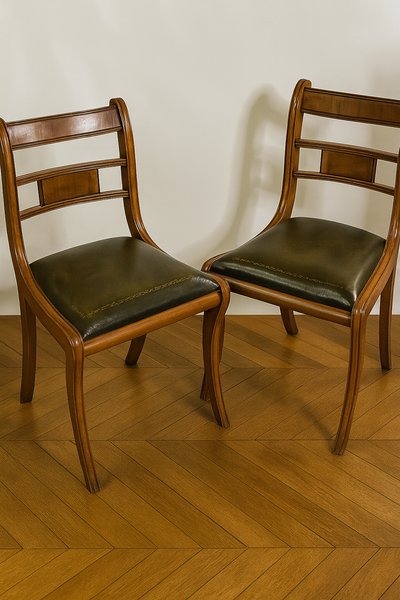 Ensemble de 4 chaises vintage en bois courbé – XXe siècle, assises en skaï vert