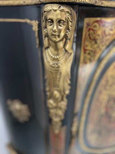 Armadio intarsiato in legno e ottone stile Boulle di Napoleone III del XIX secolo