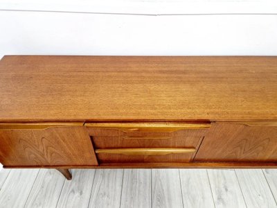 Credenza Stonehill in teak di metà secolo