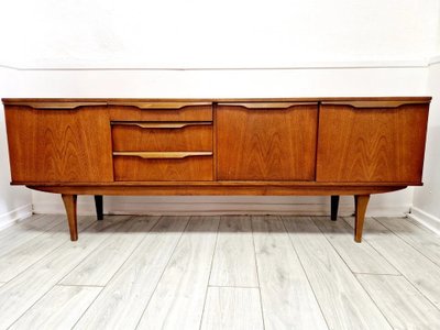 Credenza Stonehill in teak di metà secolo