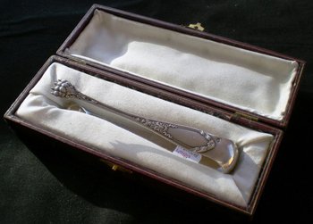 Sugar tongs in solid silver minerva mark louis XV model