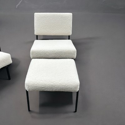 Coppia di sedie e ottomane o tabouret Années 60 Pierre Guariche - Poltrone