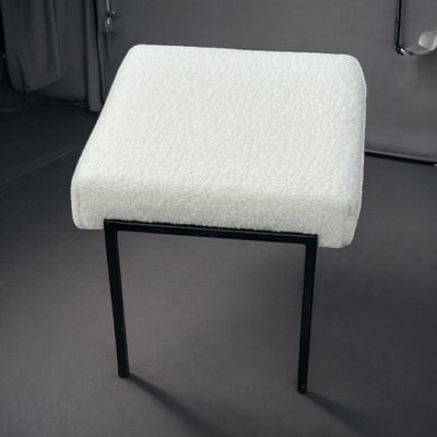 Coppia di sedie e ottomane o tabouret Années 60 Pierre Guariche - Poltrone
