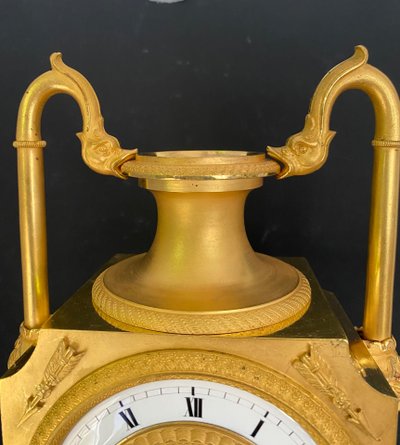 Early 19th Century Chiseled And Gilt Bronze Vase Clock Signed Chevillad Rosier In Paris