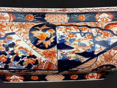 Imari porcelain planter, Japan late 19th century