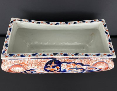 Imari porcelain planter, Japan late 19th century