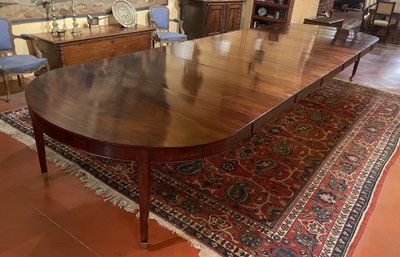 table de salle à manger 8 pieds Louis XVI en acajou de 5m30 de long