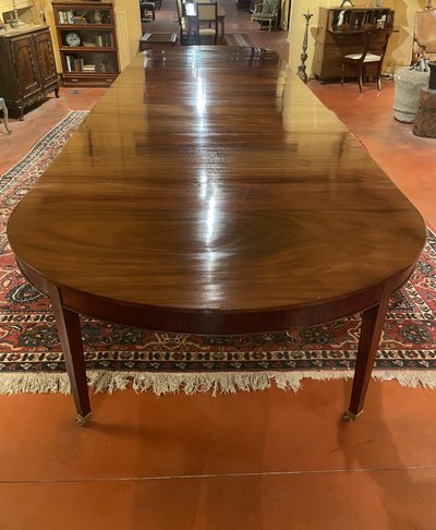 table de salle à manger 8 pieds Louis XVI en acajou de 5m30 de long