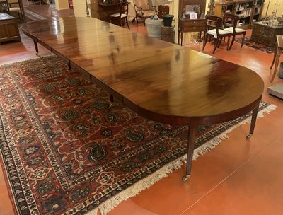 table de salle à manger 8 pieds Louis XVI en acajou de 5m30 de long