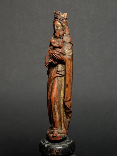 Vergine con Bambino in legno di bosso intagliato - XVI secolo