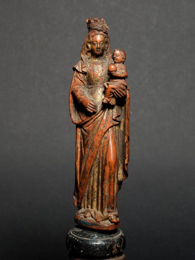 Vergine con Bambino in legno di bosso intagliato - XVI secolo