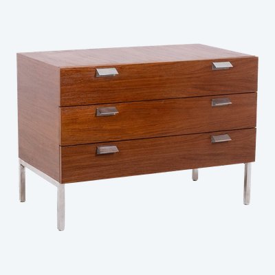 André Monpoix. Cassettone in teak con 3 cassetti. Circa 1960. LS6357708M
