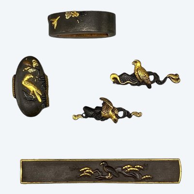 FUCHI KASHIRA, MENUKI, KOZUKA SET Giappone, fine XIX secolo