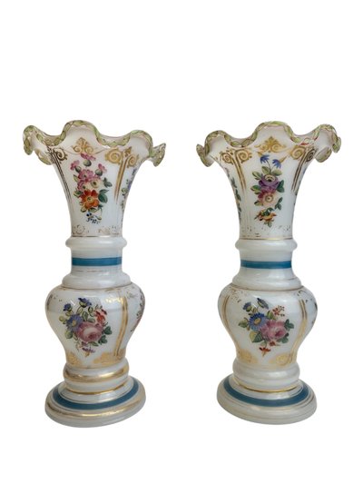 Baccarat - Pair of Opaline Vases