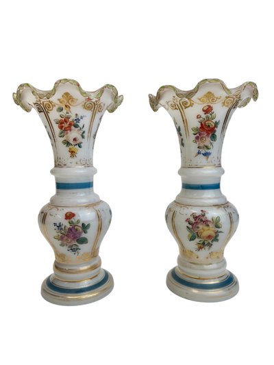 Baccarat - Pair of Opaline Vases