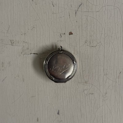 Reliquaire portatif en argent double face de saint Jean-Marie Vianney