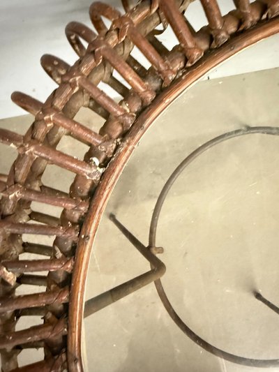 Rare table basse Bonacina en bambou et fer des années 50, 58x47cm.