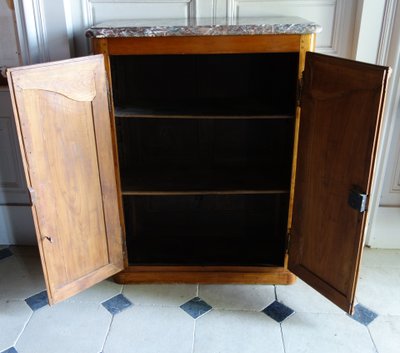Louis XV period small hunting buffet in walnut woodwork