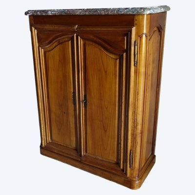 Louis XV period small hunting buffet in walnut woodwork