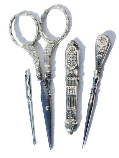 Antike Nähutensilien aus Sterlingsilber Ende des 19. Jahrhunderts Fingerhutschere Etui Nadeln