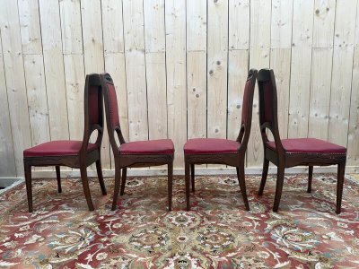 Continuation of 4 chairs Art Nouveau in sculpted walnut