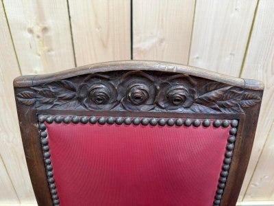 Continuation of 4 chairs Art Nouveau in sculpted walnut