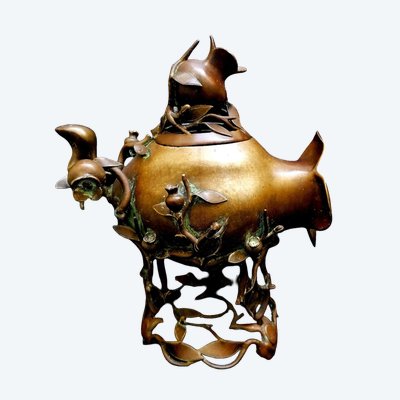 BRULE PARFUN BRONZE PATINE - CHINE - VIETNAM - MODELE A LA GRENADE ECLATEE - XIXEME -