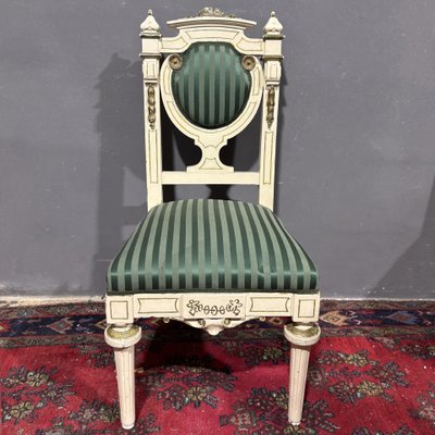 Ensemble ancien de chaises laquées et dorées