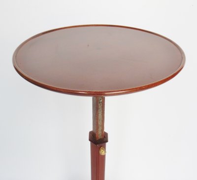 Light-bearing pedestal table, 18th century.