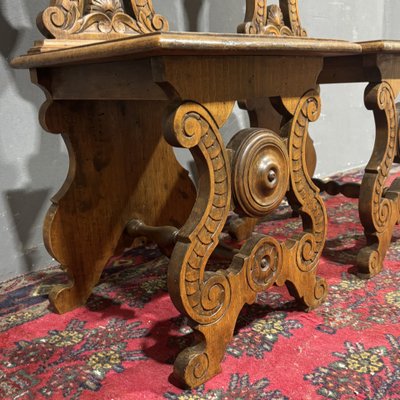 Paire de tabourets Renaissance anciens