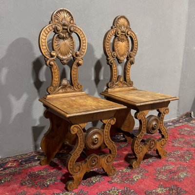 Paire de tabourets Renaissance anciens