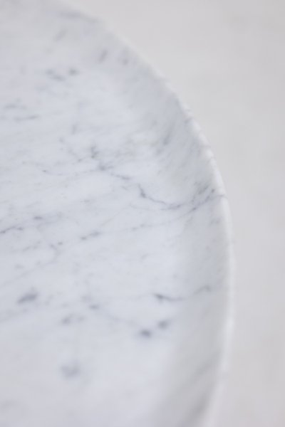 Pair of nesting tables in Carrara marble. Contemporary. LS64411609M