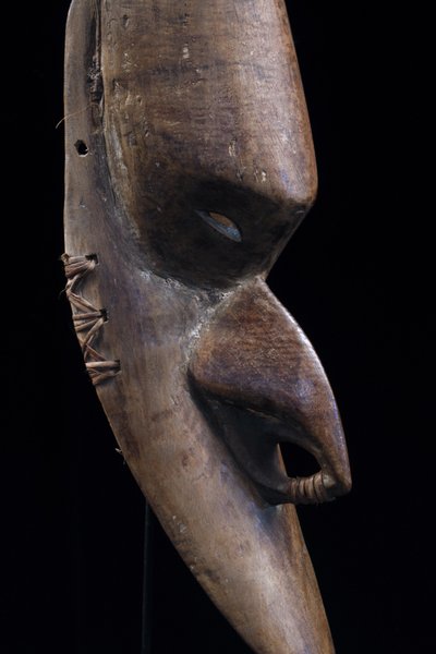 Brag mask, Oceanic art, tribal art, Papua New Guinea, Sculpture, primitive arts, 63 cm