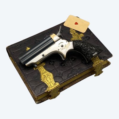 SCATOLA DEL GIOCATORE CON PISTOLA SHARPS & HANKINS, QUATTRO CANNE CAL. 22